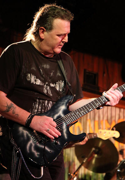 Roadhouse  Copyright 2010 Alan White. All Rights Reserved.