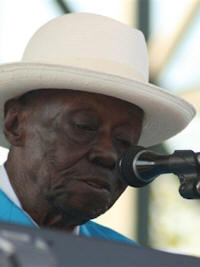 Pinetop Perkins  Copyright 2010 Pete Evans. All Rights Reserved.