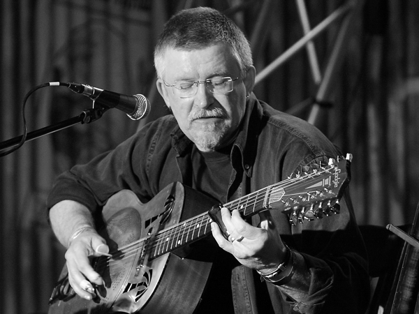 � Copyright 2009 Alan White. All Rights Reserved.