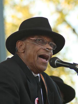 Hubert Sumlin  Copyright 2010 Pete Evans. All Rights Reserved.