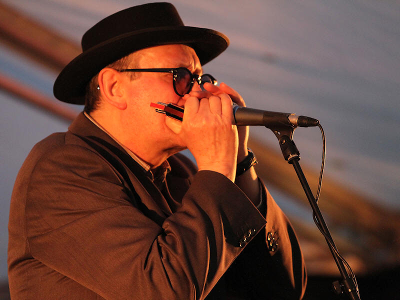 � Copyright 2013 Alan White. All Rights Reserved.