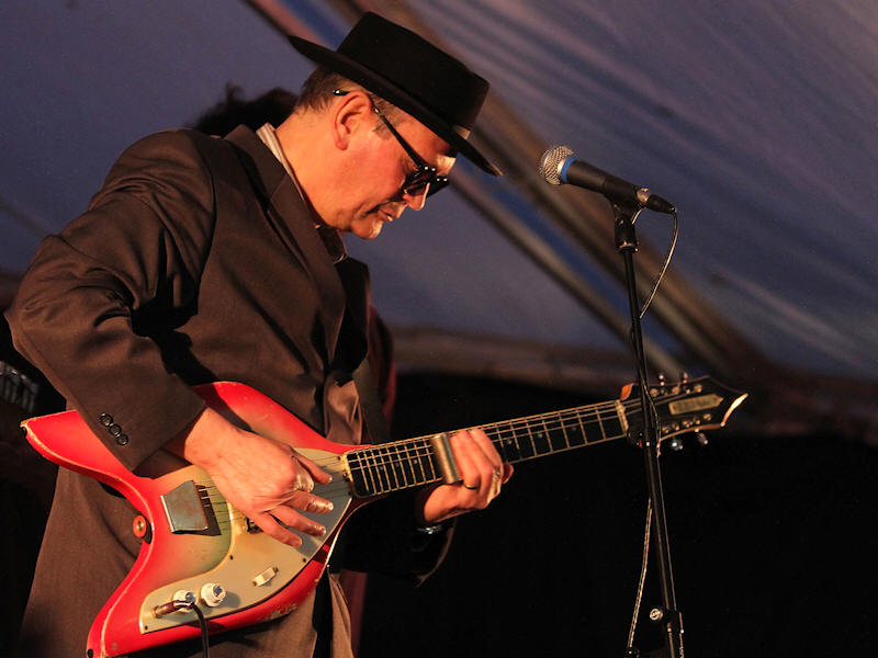 � Copyright 2013 Alan White. All Rights Reserved.