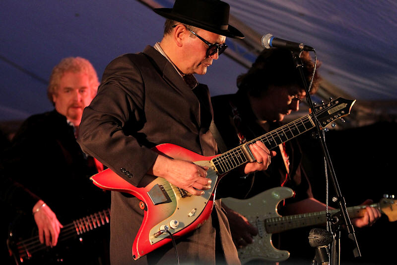 � Copyright 2013 Alan White. All Rights Reserved.