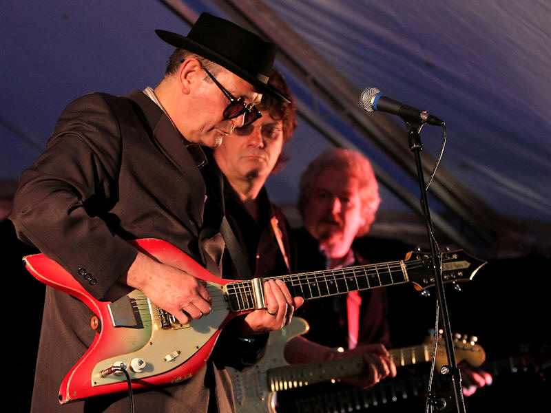 � Copyright 2013 Alan White. All Rights Reserved.