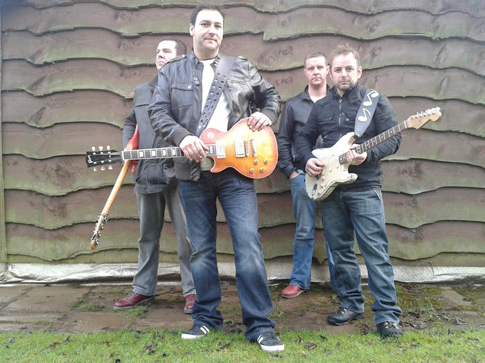 � Copyright 2013 The Deluxe. All Rights Reserved.