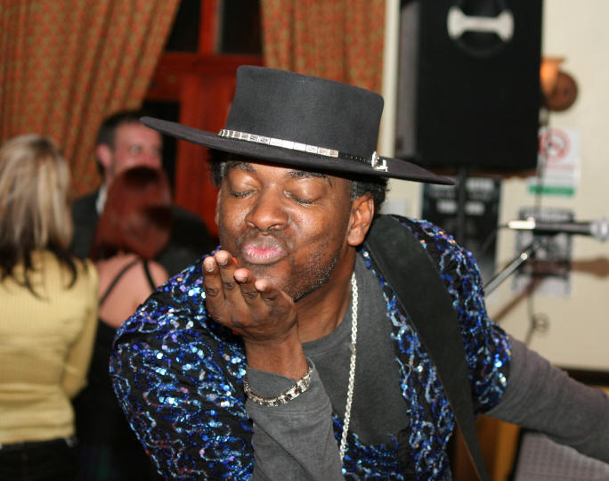 � Copyright 2008 Alan White. All Rights Reserved.