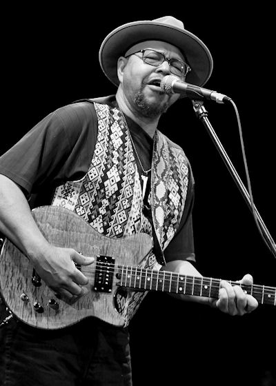 � Copyright 2012 Alan White. All Rights Reserved.