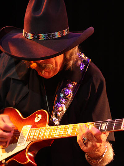 � Copyright 2009 Alan White. All Rights Reserved.