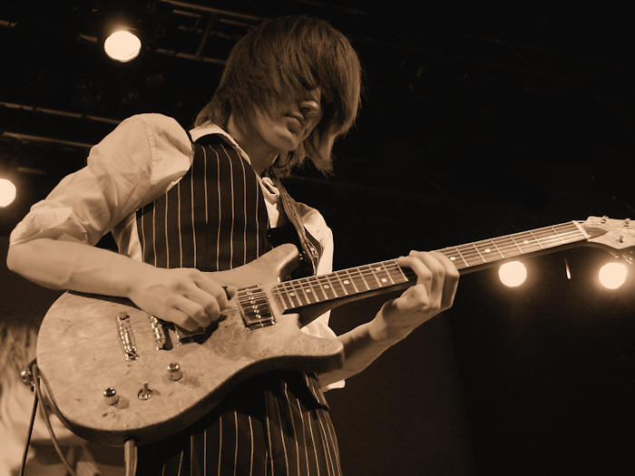 � Copyright 2009 Alan White. All Rights Reserved.