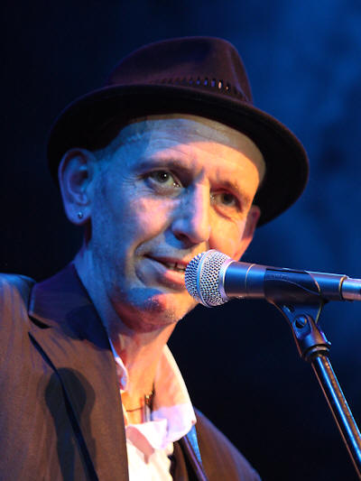 � Copyright 2009 Alan White. All Rights Reserved.