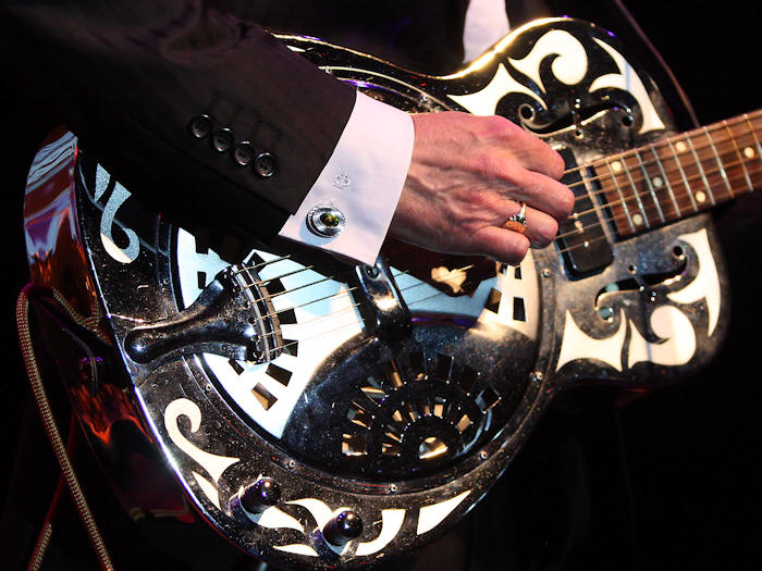 � Copyright 2009 Alan White. All Rights Reserved.