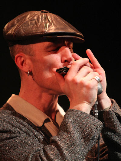 � Copyright 2013 Alan White. All Rights Reserved.