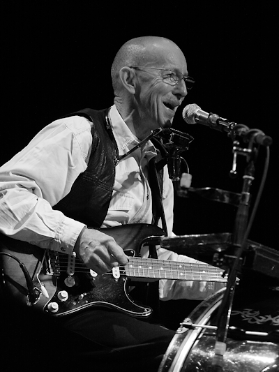 � Copyright 2009 Alan White. All Rights Reserved.