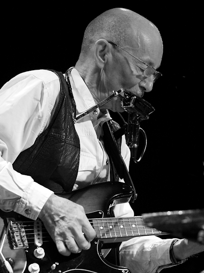 � Copyright 2009 Alan White. All Rights Reserved.