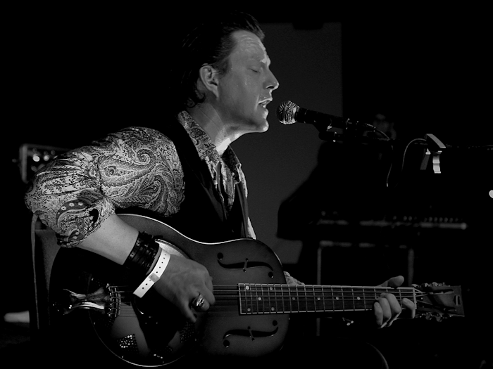 � Copyright 2009 Alan White. All Rights Reserved.