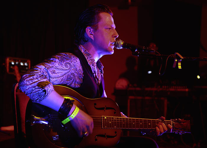 � Copyright 2009 Alan White. All Rights Reserved.