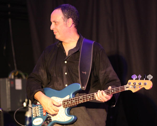 � Copyright 2009 Alan White. All Rights Reserved.