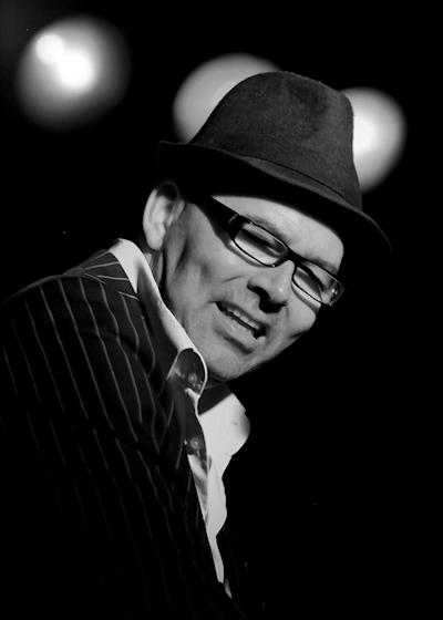  Copyright 2011 Alan White. All Rights Reserved.
