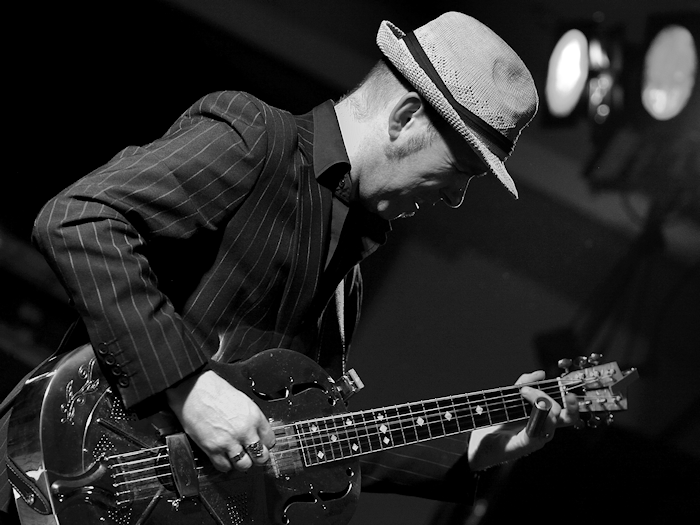  Copyright 2011 Alan White. All Rights Reserved.