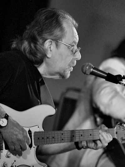 � Copyright 2012 Alan White. All Rights Reserved.