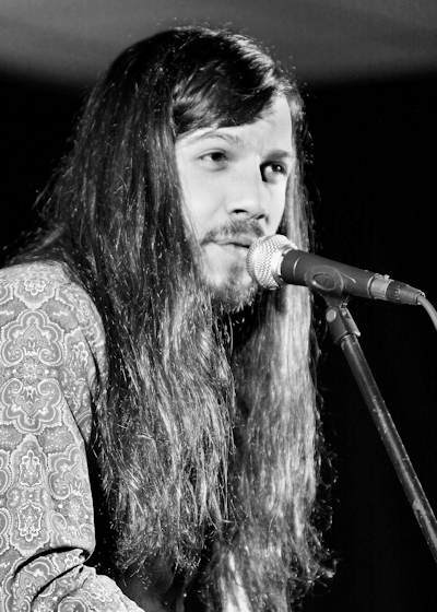 � Copyright 2009 Alan White. All Rights Reserved.