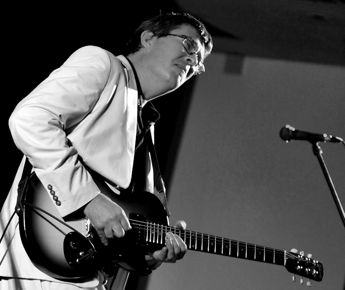 � Copyright 2009 Alan White. All Rights Reserved.