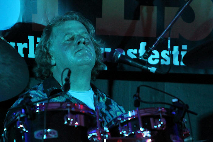 � Copyright 2012 Alan White. All Rights Reserved.