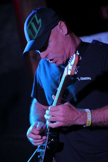 � Copyright 2014 Alan White. All Rights Reserved.