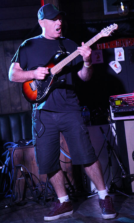 � Copyright 2014 Alan White. All Rights Reserved.