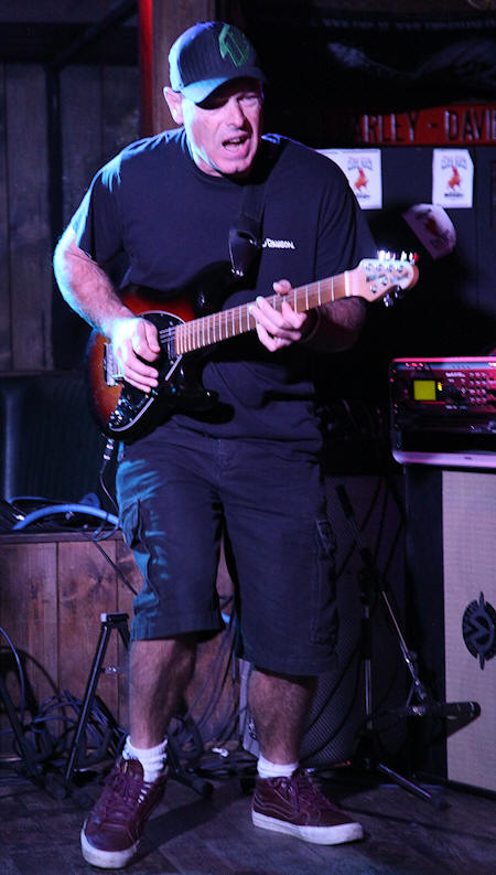 � Copyright 2014 Alan White. All Rights Reserved.