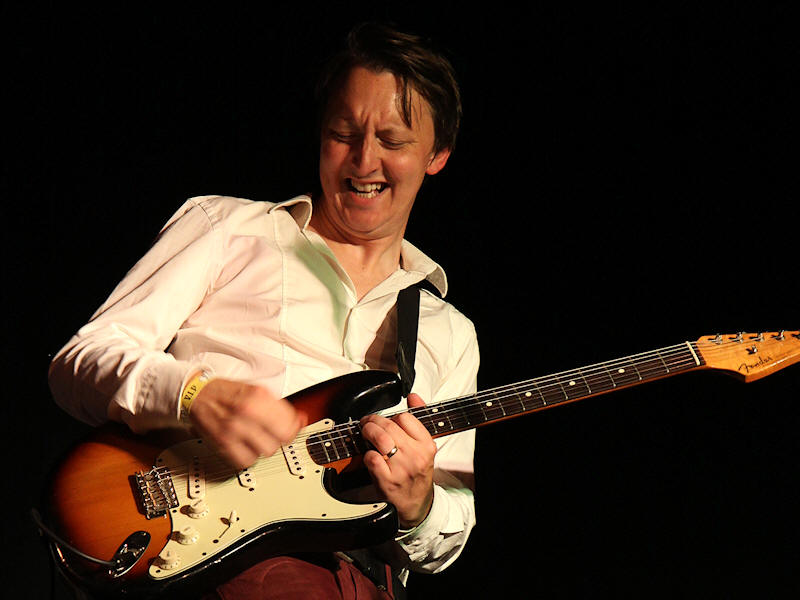 � Copyright 2014 Alan White. All Rights Reserved.