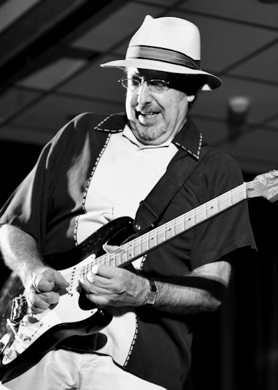 � Copyright 2009 Alan White. All Rights Reserved.