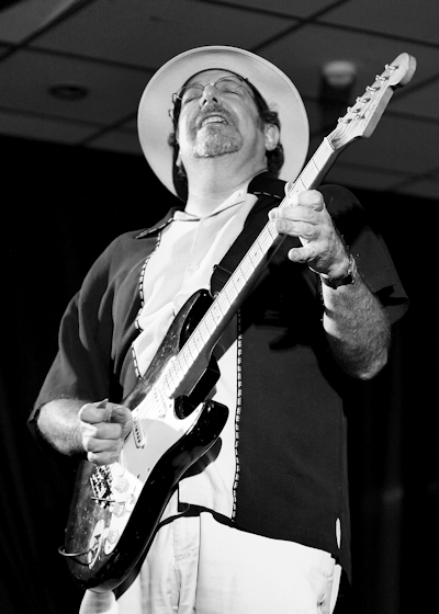 � Copyright 2009 Alan White. All Rights Reserved.