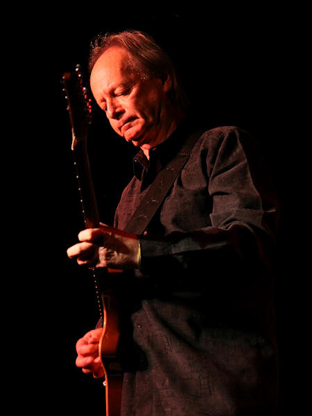 � Copyright 2014 Alan White. All Rights Reserved.