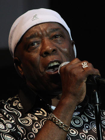 Buddy Guy © Copyright 2010 Alan White. All Rights Reserved.