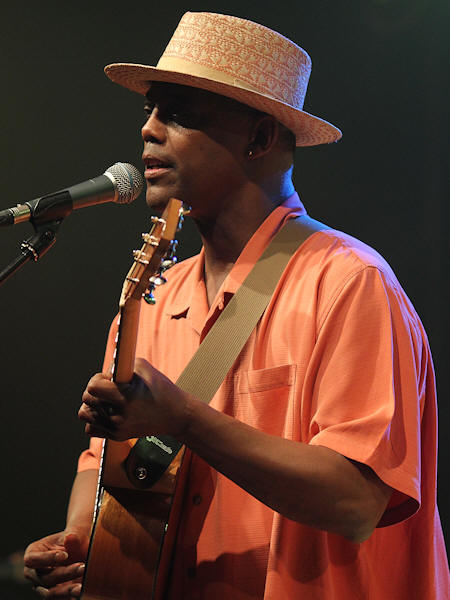 � Copyright 2014 Alan White. All Rights Reserved.