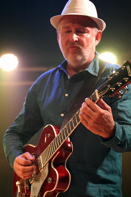 � Copyright 2014 Alan White. All Rights Reserved.