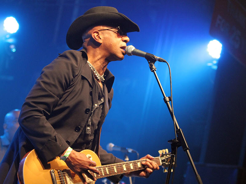 � Copyright 2014 Alan White. All Rights Reserved.