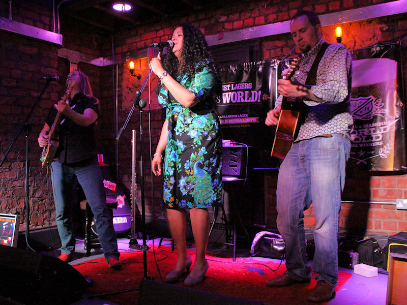 � Copyright 2015 Alan White. All Rights Reserved.