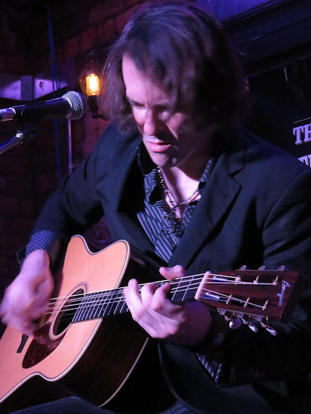 � Copyright 2015 Alan White. All Rights Reserved.