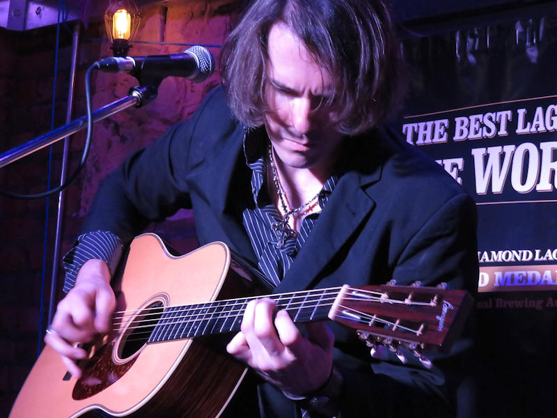 � Copyright 2015 Alan White. All Rights Reserved.