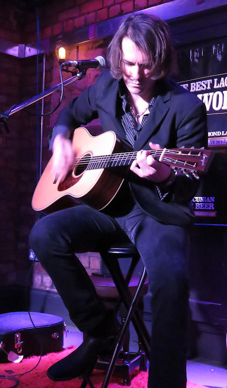 � Copyright 2015 Alan White. All Rights Reserved.