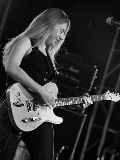 � Copyright 2011 Alan White. All Rights Reserved.