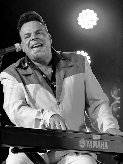 � Copyright 2011 Alan White. All Rights Reserved.