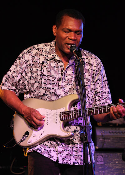 � Copyright 2010 Alan White. All Rights Reserved.