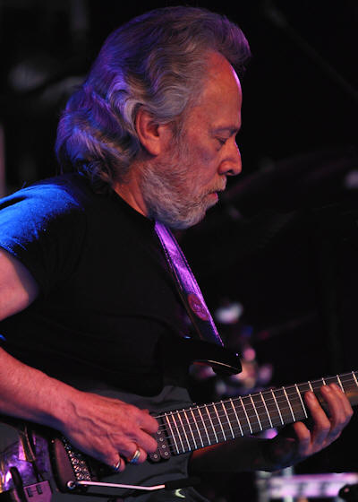 � Copyright 2010 Alan White. All Rights Reserved.
