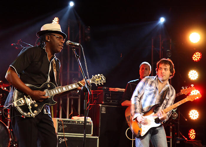 � Copyright 2011 Alan White. All Rights Reserved.