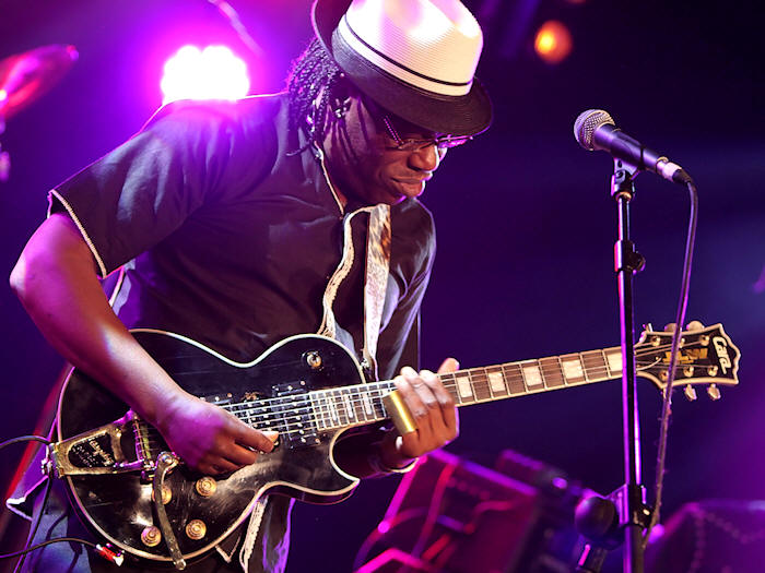 � Copyright 2011 Alan White. All Rights Reserved.