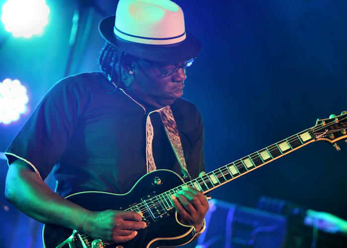 � Copyright 2011 Alan White. All Rights Reserved.