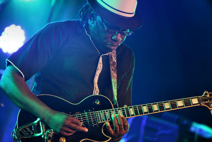 � Copyright 2011 Alan White. All Rights Reserved.